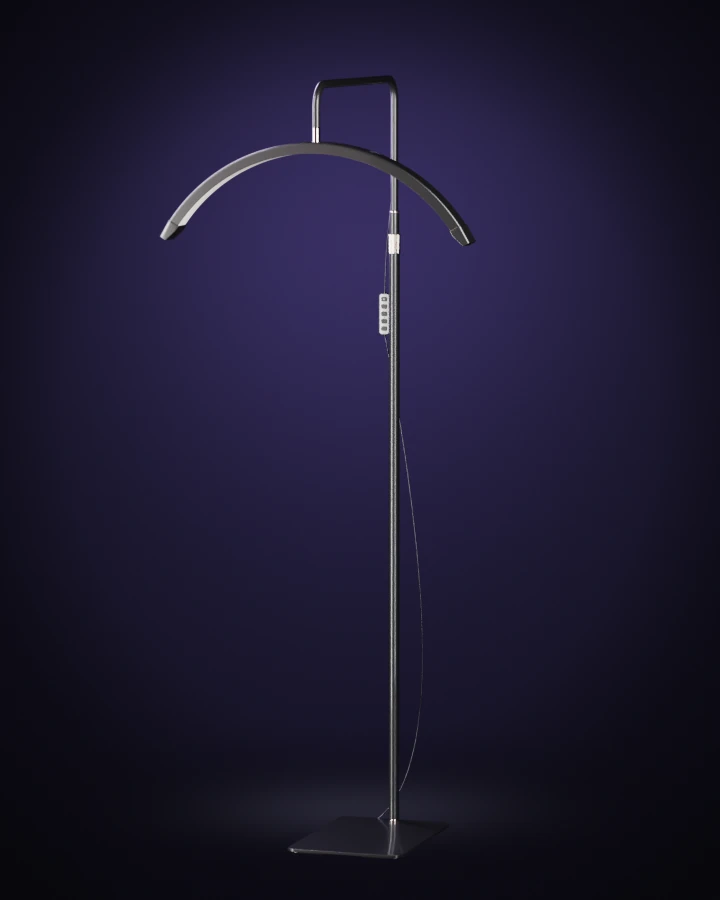 23 inch lash lamp in onyx black